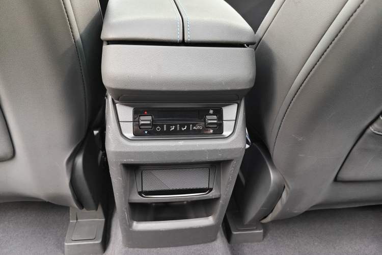 Ford Edge 2023 — 5