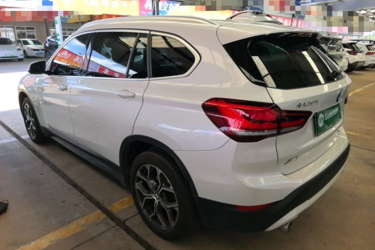 BMW X1 2021 — фото 4