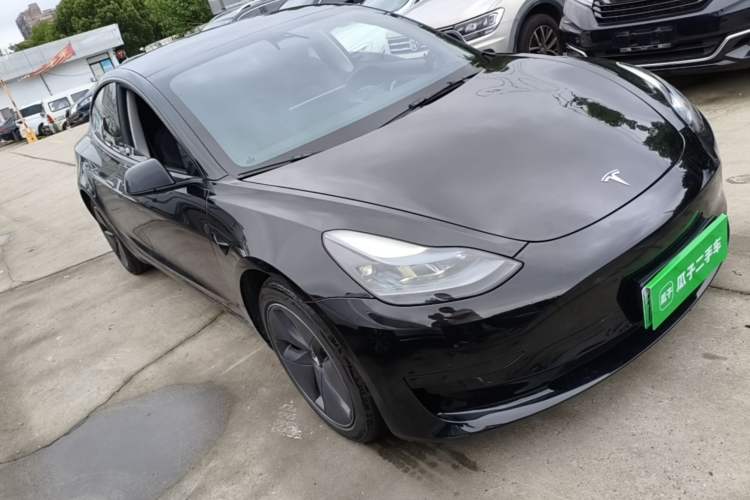 Tesla Model 3 2022 — 3