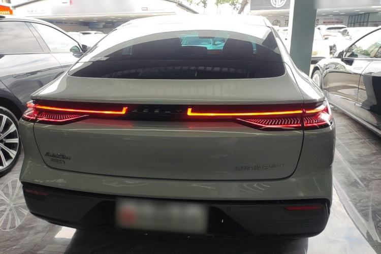 Geely Galaxy 8 2025 — 5