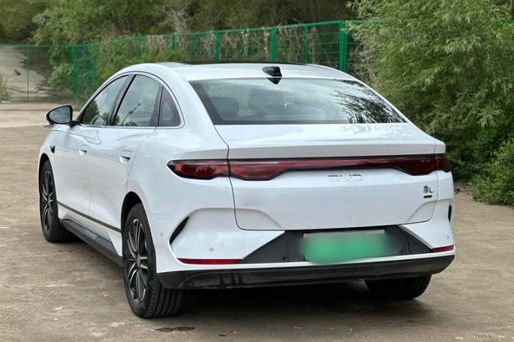 BYD Qin L 2025 — 3