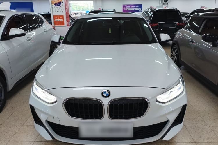 BMW 120i 2020 — фото 2
