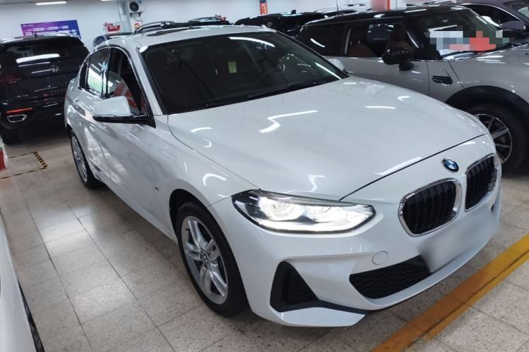BMW 120i 2020 — фото 3