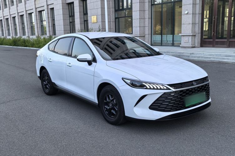 BYD Qin PLUS 2025 — фото 3