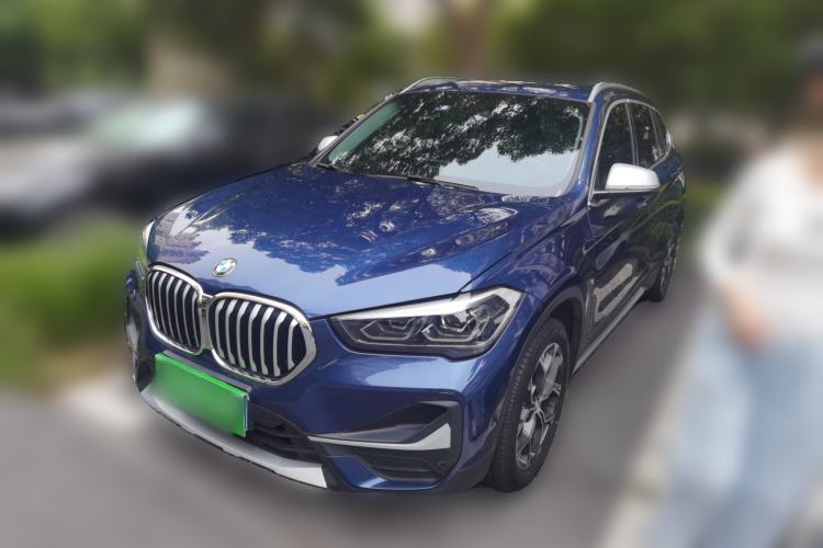 BMW X1 2022 — фото 1
