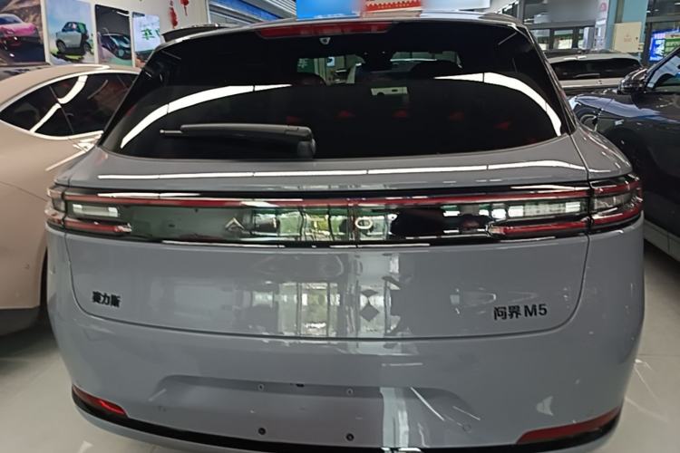 AITO M5 2025 — 5