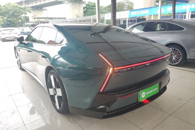 XPeng P7 2025 — 4