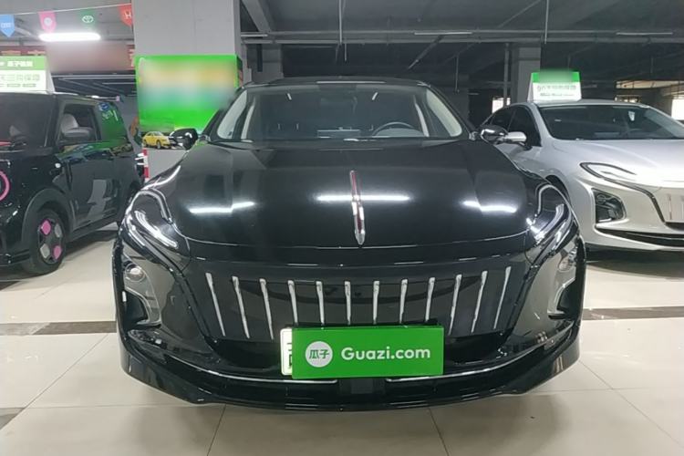 Hongqi E-QM5 2022 — 2
