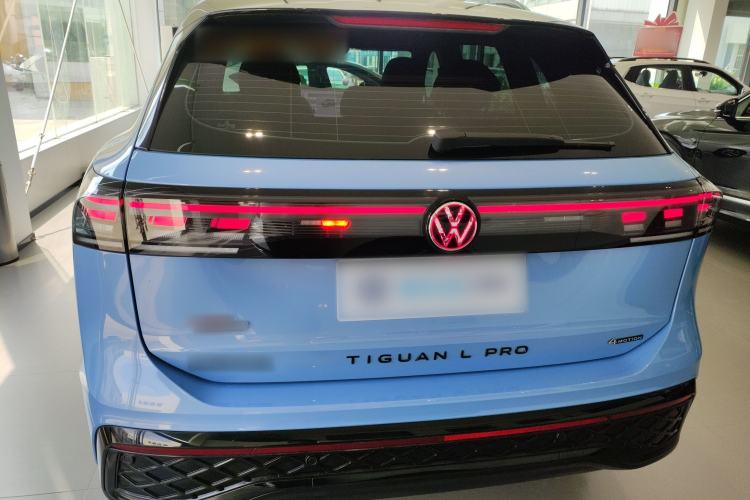 Volkswagen Tiguan L 2024 — фото 5