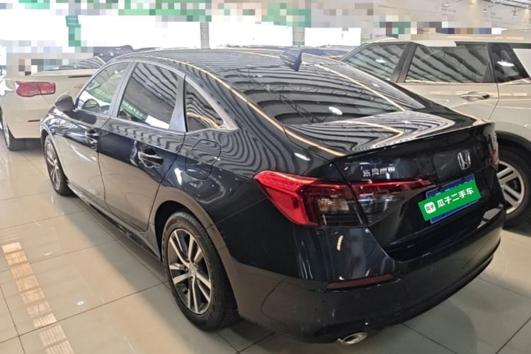 Honda Civic 2023 — 4