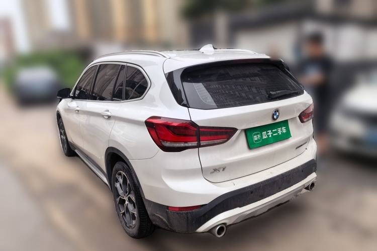 BMW X1 2021 — фото 4