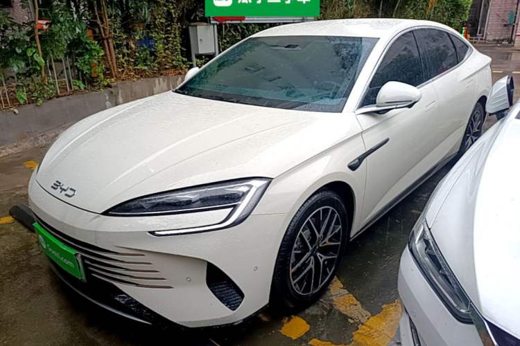 BYD seal 07 dm i 2025 — фото 1