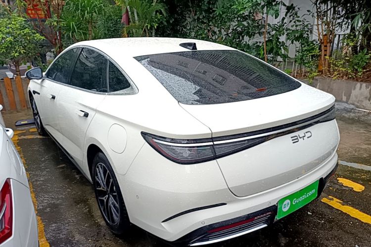 BYD seal 07 dm i 2025 — фото 4
