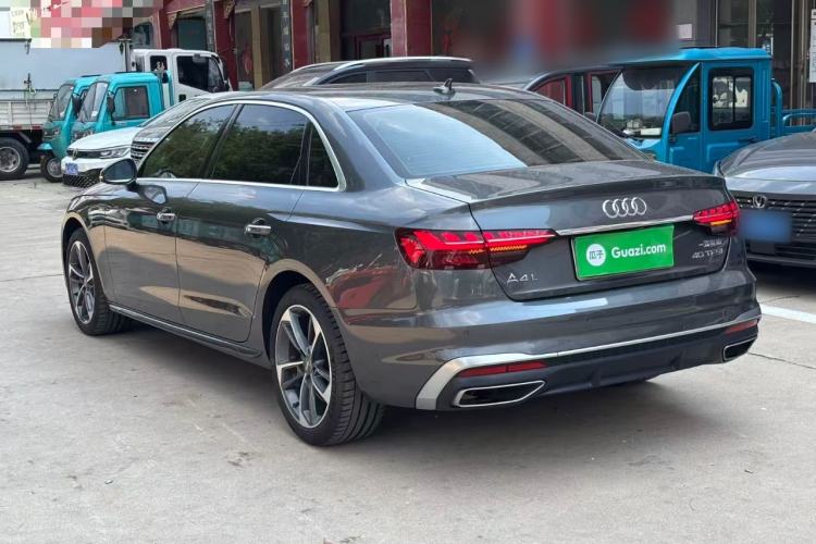 Audi A4 2020 — 4