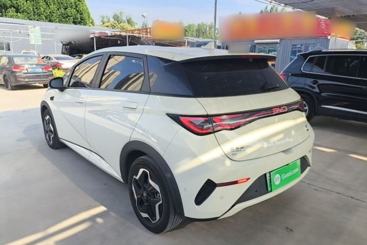 BYD Dolphin 2025 — 4