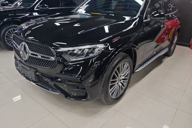 Mercedes-Benz GLC 300 L 2023 — фото 1