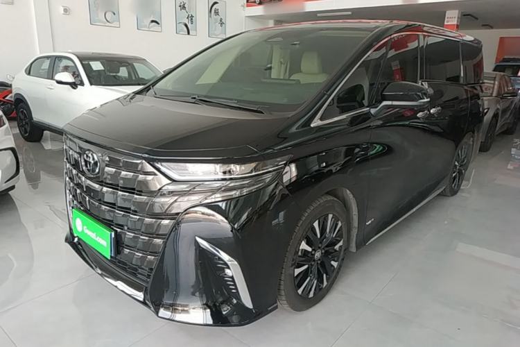 Toyota Alphard 2024 — фото 1