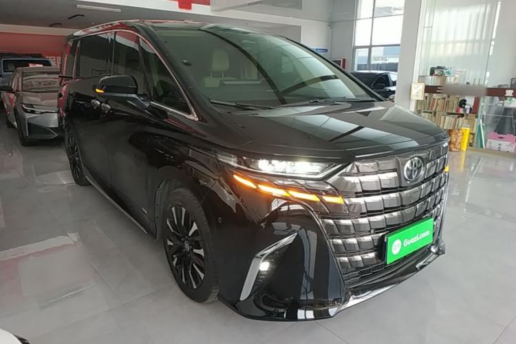 Toyota Alphard 2024 — фото 3