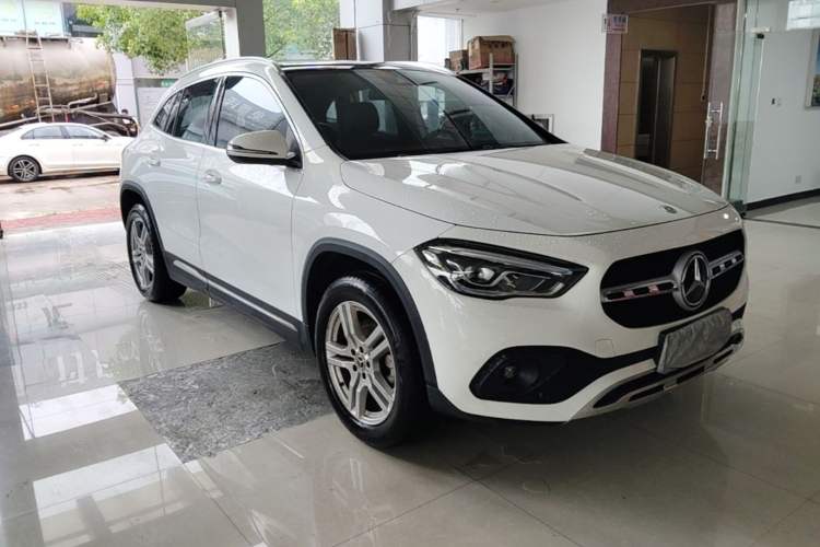 Mercedes-Benz GLA 200 2022 — 3