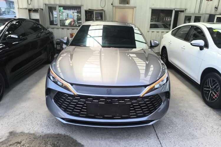 BYD Qin L 2024 — 2