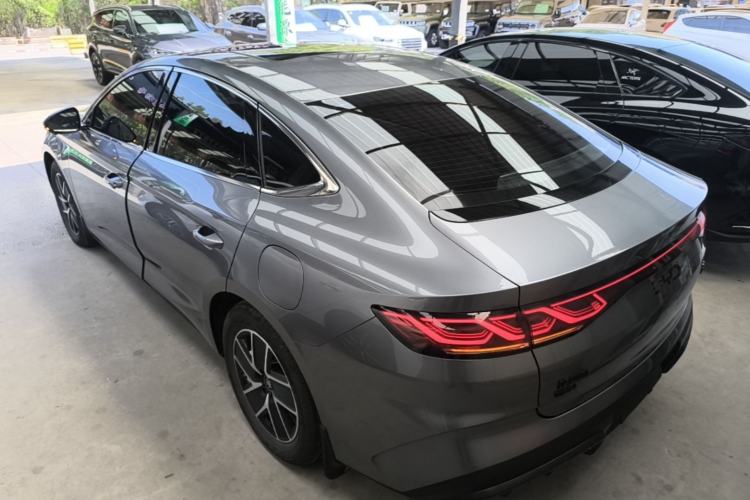 BYD Qin L 2024 — 4