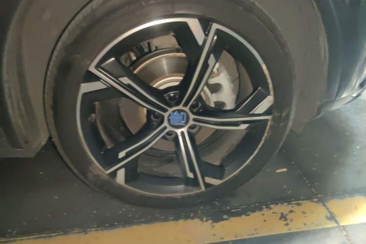 BYD Tang 2021 — 5