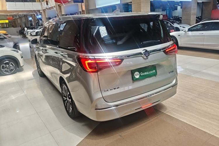 Buick GL8 2020 — 4