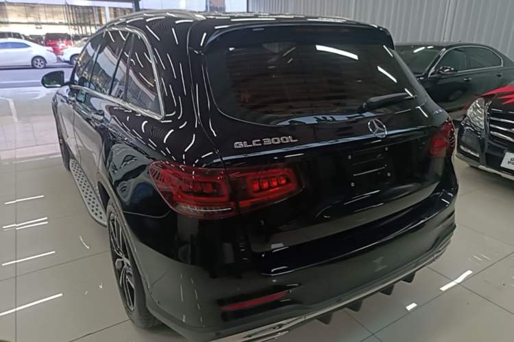 Mercedes-Benz GLC 300 L 2020 — фото 4