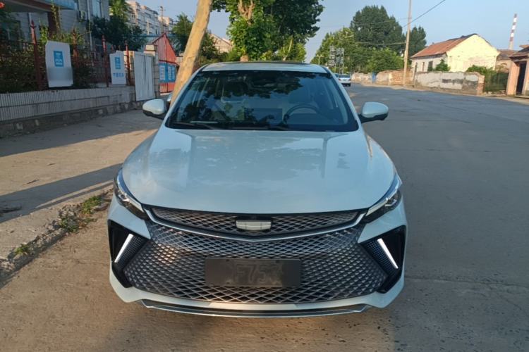 Geely Emgrand L 2022 — 2