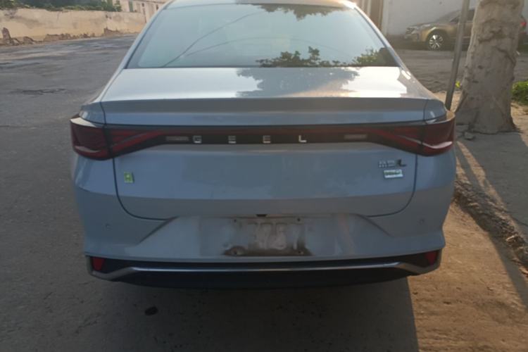 Geely Emgrand L 2022 — 5