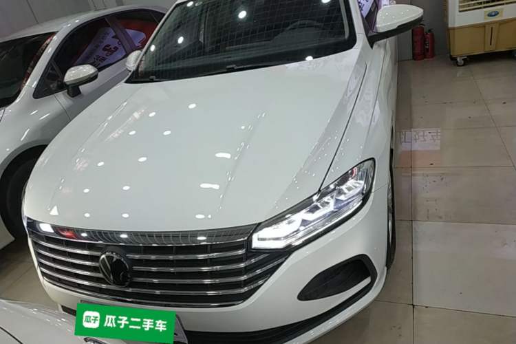 Volkswagen Lavida 2023 — 2