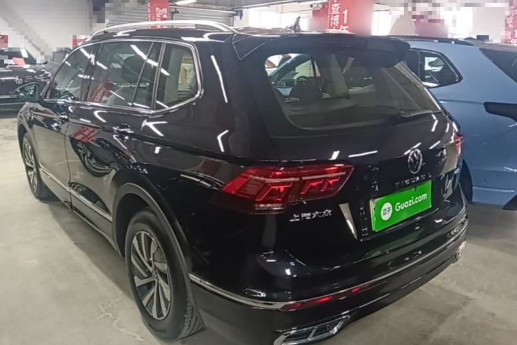 Volkswagen Tiguan L 2023 — 4