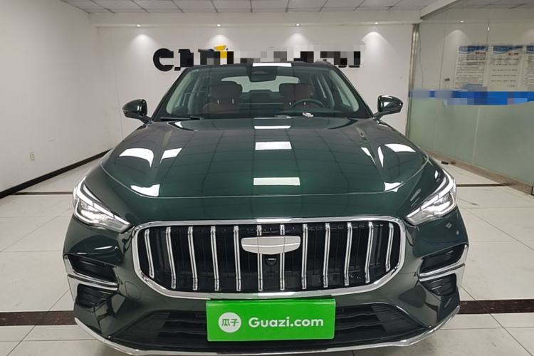 Geely Emgrand 2026 — 2