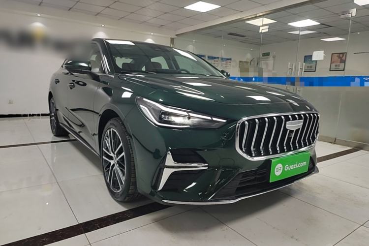 Geely Emgrand 2026 — 3