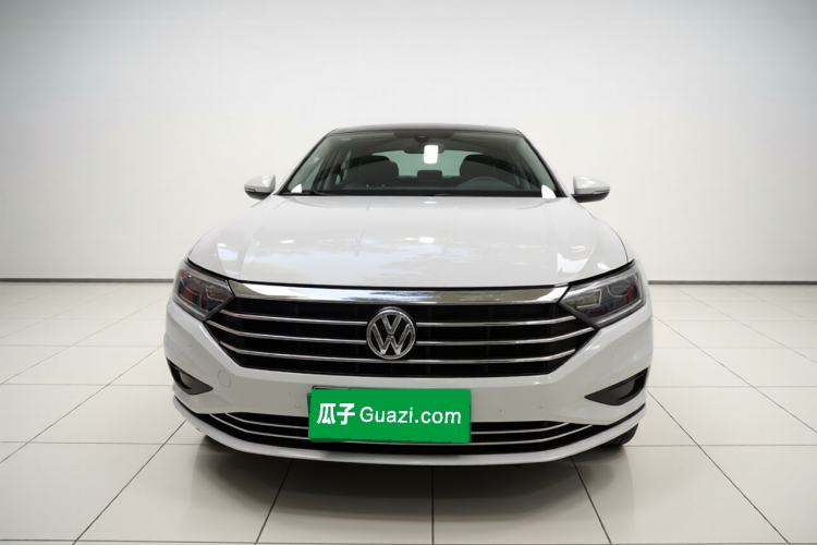 Volkswagen Sagitar 2021 — 2