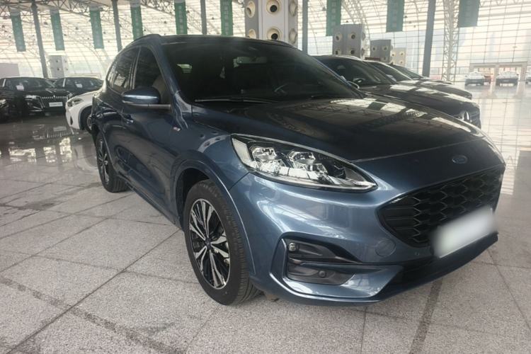 Ford Escape 2020 — 3