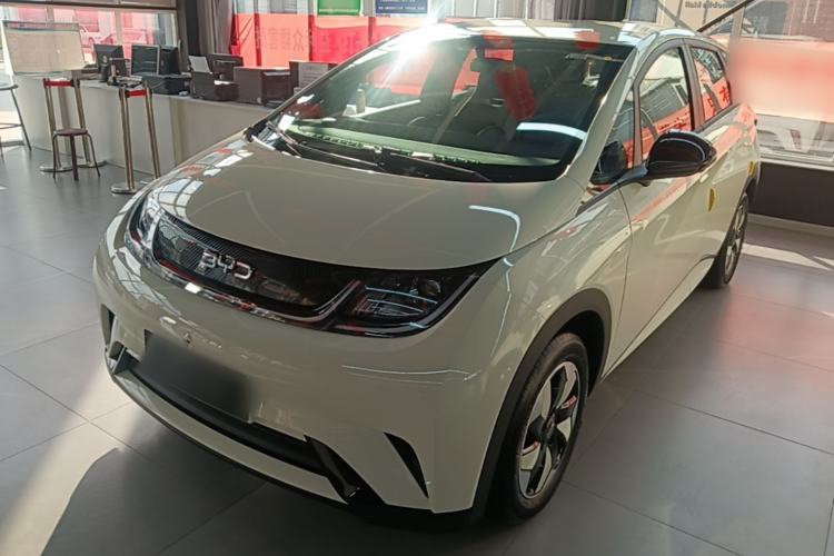 BYD Dolphin 2025 — фото 1