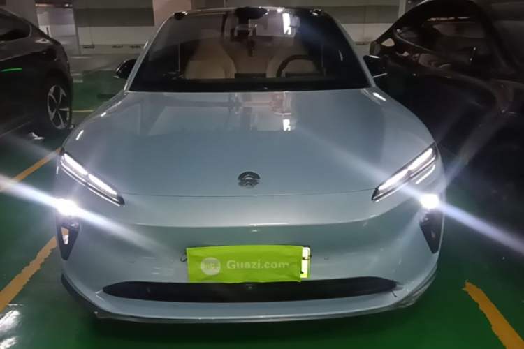 NIO ET5T 2024 — 2