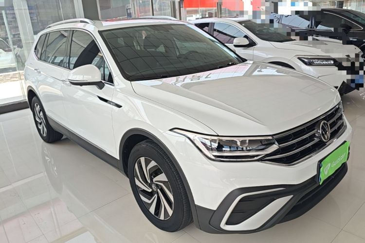 Volkswagen Tiguan L 2023 — 3