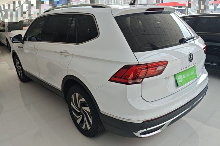 Volkswagen Tiguan L 2023 — 4
