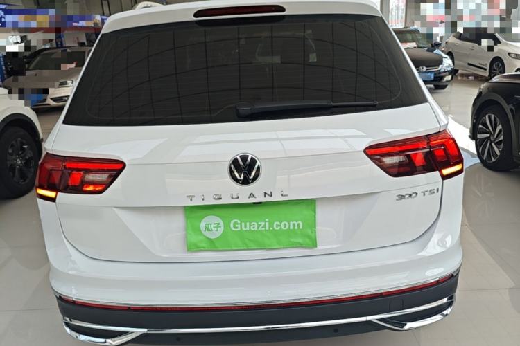 Volkswagen Tiguan L 2023 — 5