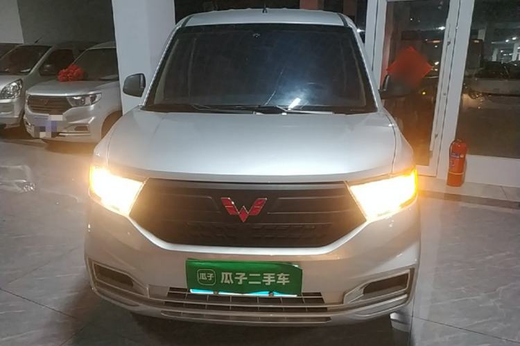 Wuling Hongguang V 2022 — фото 2