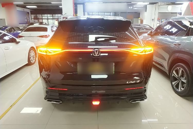 ChangAn UNI-Z 2025 — 5