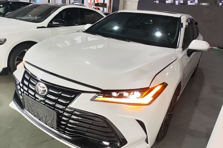 Toyota Avalon 2022 — фото 1