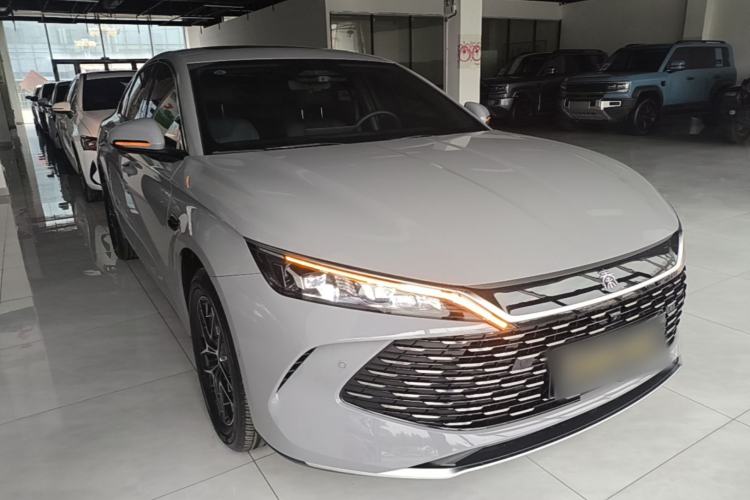 BYD Qin L 2026 — 3
