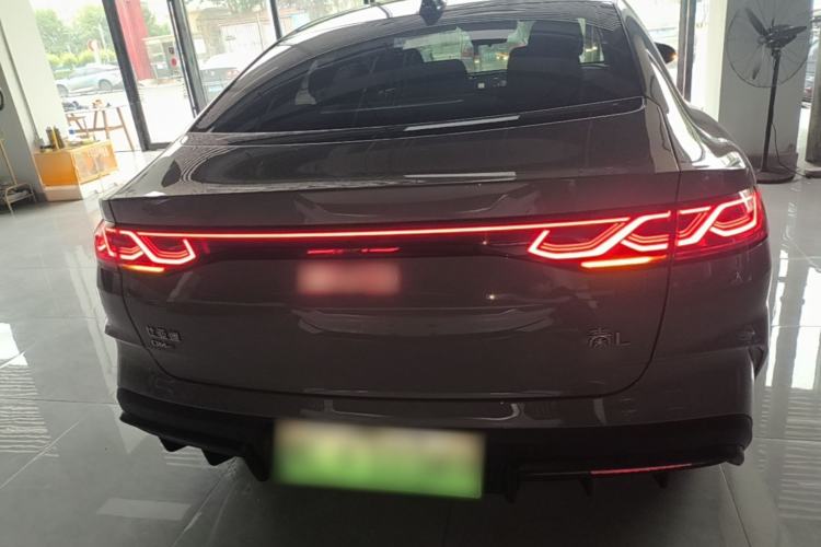BYD Qin L 2026 — 5