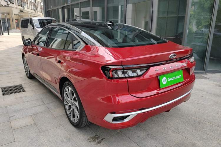 Ford Mondeo 2025 — 4