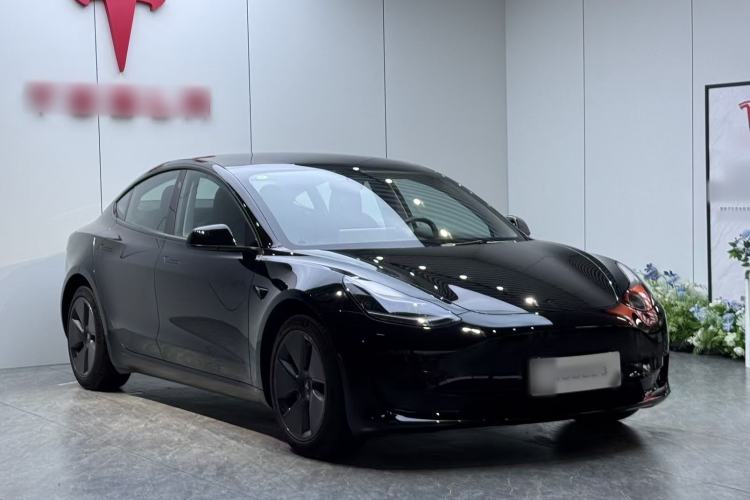Tesla Model 3 2022 — 3