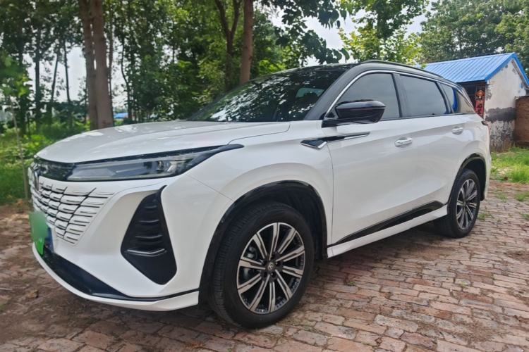 ChangAn CS75 PLUS 2024 — фото 1