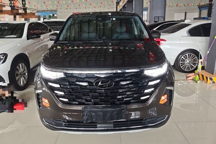 Hyundai Custo 2021 — 2